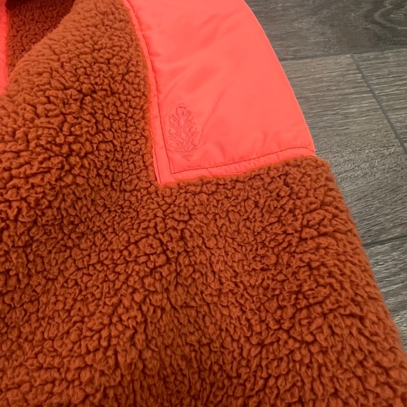 Free People FP Movement Lead the Pack 1/2 zip Pullover Neon Coral XS - Picture 11 of 11